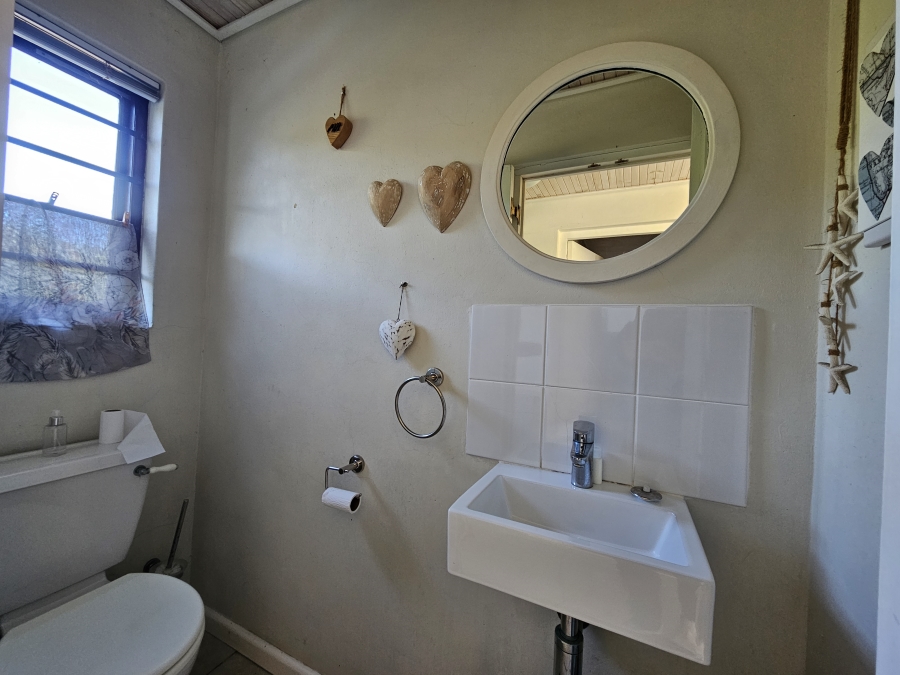 To Let 4 Bedroom Property for Rent in St Francis Bay Village Eastern Cape